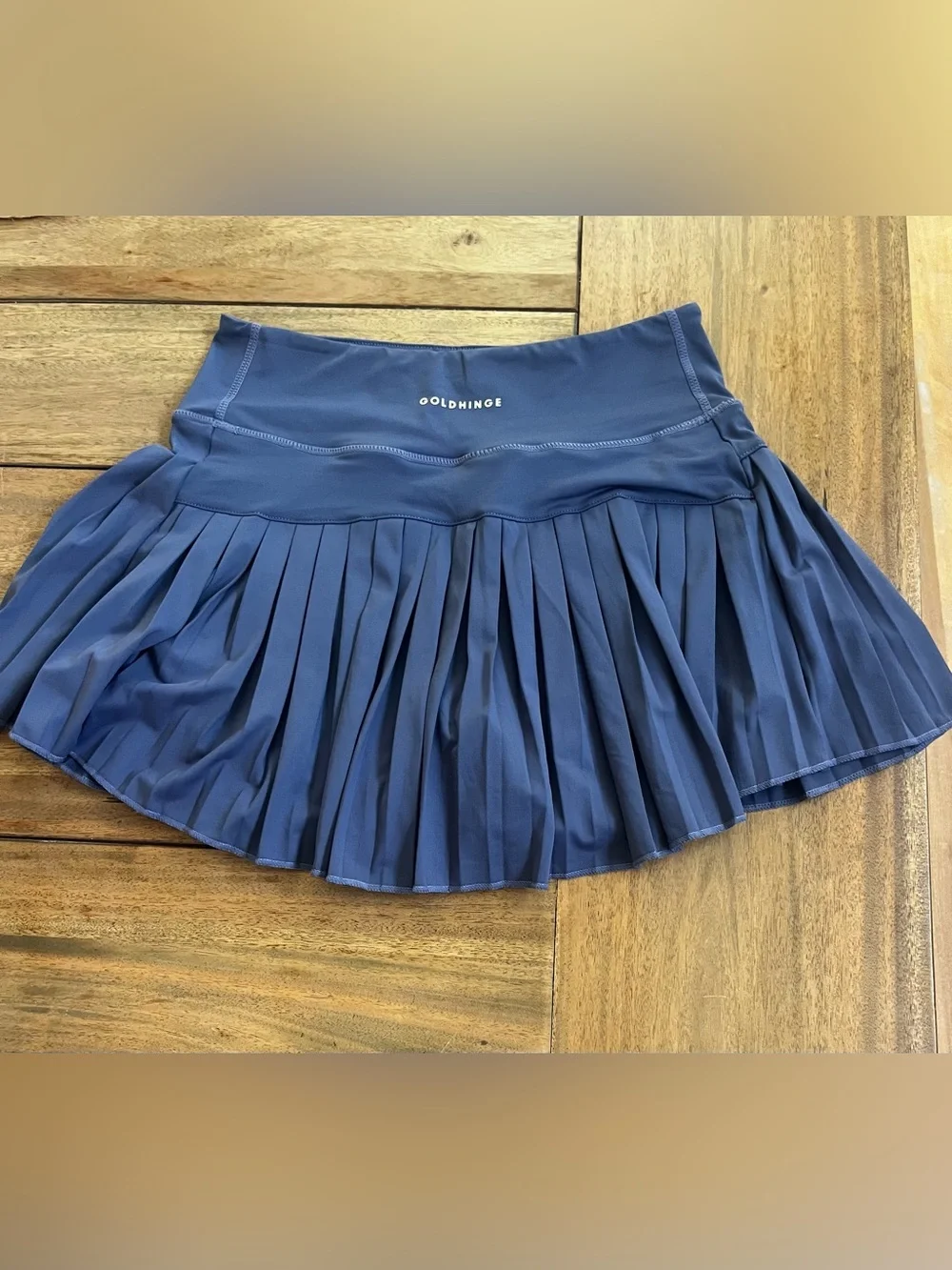 GOLDHINGE Slate Blue Pleated Performance Skirt/Skort with pockets; Size Medium